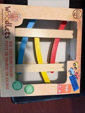 Zig Zag Race Track - Red, Blue, Yellow